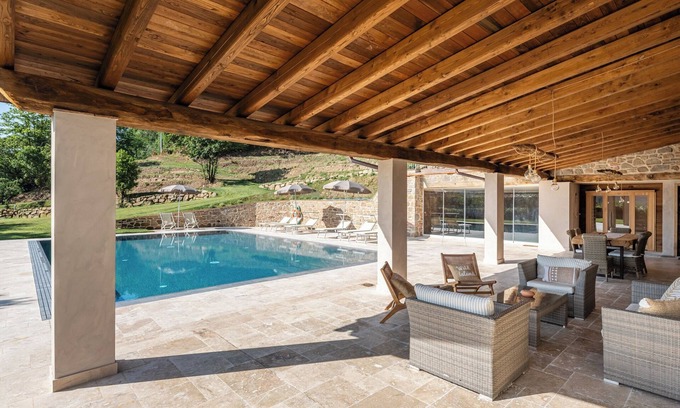 Pescia Villa | Villa 'Carlotta' with Mountain View, Private Pool and Wi-Fi