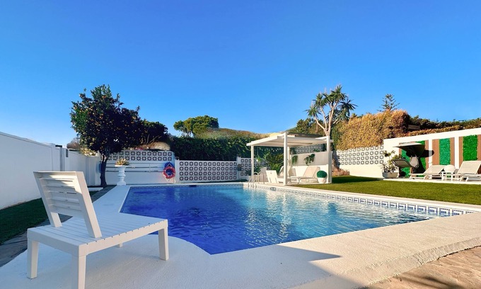 Urbanizacion Costabella Villa | Villa CasaCara Marbella Spain Beachside with Pool