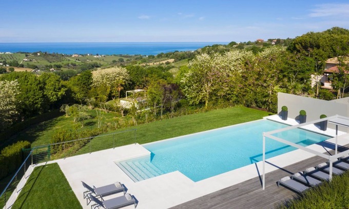 Civitanova Alta Villa | Villa Castelletto - Six Bedroom Villa, Sleeps 14
