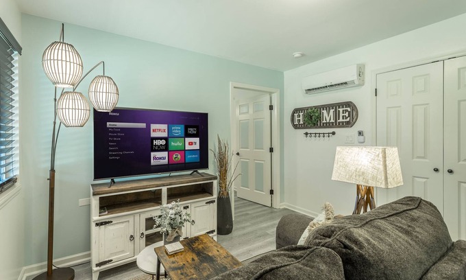 Graysville Apartment | ✤VILLA CATALINA✤ Private Studio #103