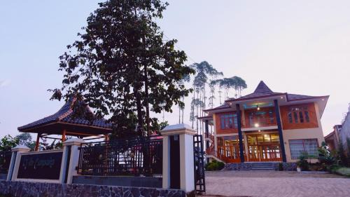 Pangalengan Villa | Villa Cempaka Pangalengan