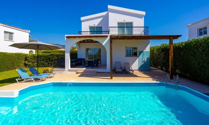 Argaka Villa | Villa Christos - Two Bedroom Villa, Sleeps 6