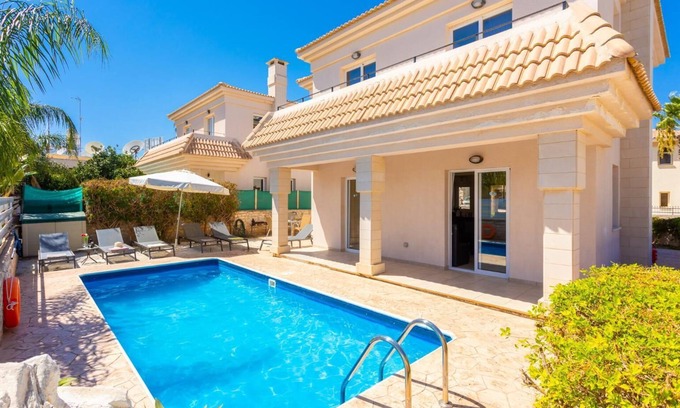 Kapparis Villa | Villa Claudia - Three Bedroom Villa, Sleeps 6