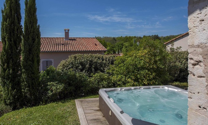 Castelnau-de-Montmiral Villa | Villa Corduriès - air-conditioning & Spa in the castle grounds - II