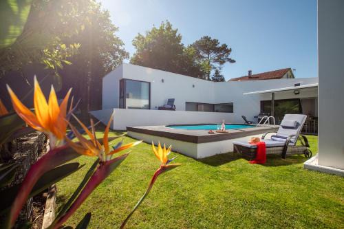 Teo Villa | Villa con piscina y jardín, Santiago de Compostela