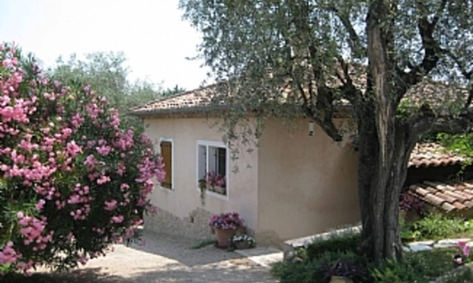 Le Rouret Villa | Villa Cottage In Property With 13x 5m Pool Near Valbonne