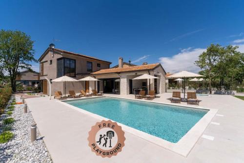 Kadumi Villa | Villa Curitico - Deluxe Private Retreat