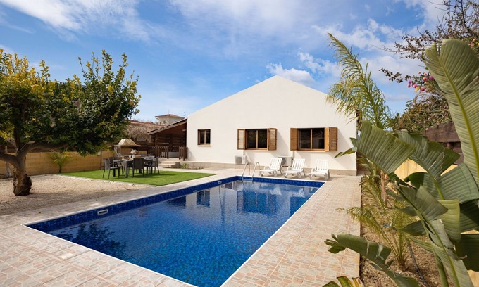 Ayia Marina Chrysochous Villa | Villa Majestic in Agia Marina Chrysochous