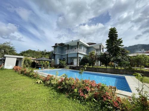 Cisarua Villa | Villa Dalfa Puncak