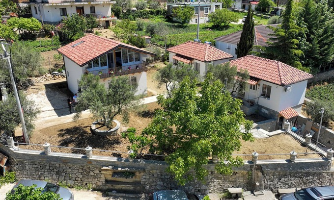 Berat Villa | Villa Dario Roshnik Village Experience