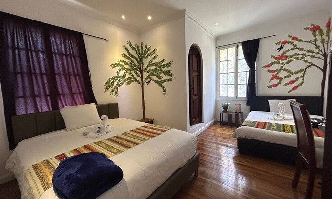 La Mariscal Hotel | Villa De Sant Hotel Boutique