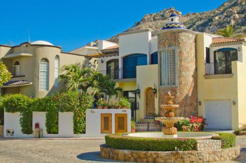 Pedregal Villa | Villa de Tres Hermanas by Cabo Villas