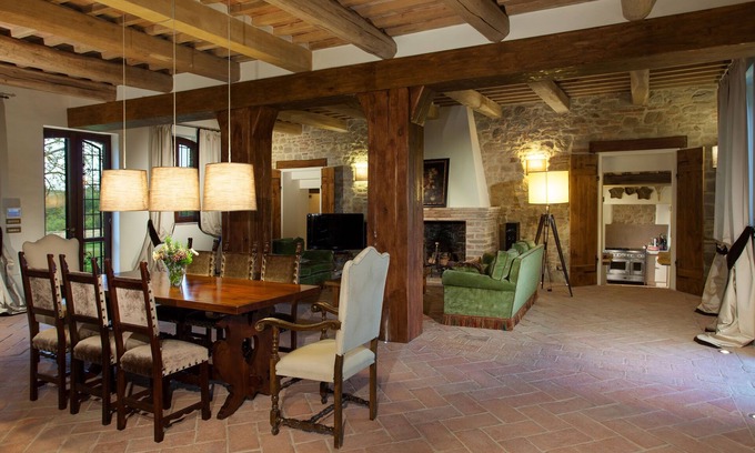 Perugia Villa | "Villa dei Cavalli" Luxury in the country with magnificent Sw. Pool in Perugia