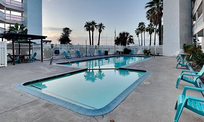 North Beach Condo | Villa Del Sol #1145 - Mermaid's Hideaway