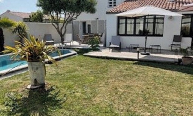 Marais Poitevin Villa | Villa des Açores - 6 Personnes - Piscine Privée
