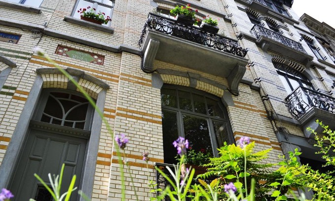 Collignon Bed & Breakfast | Villa des Roses Voltaire