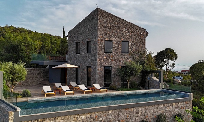 Durasevici Villa | Villa Diamonte - Ancient Stones, New Horizons