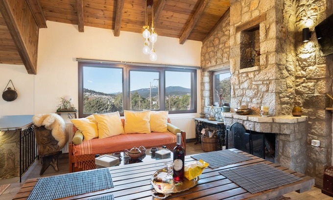 Arachova Apartment | Villa Dianne Apt 2 Livadi Arachovas