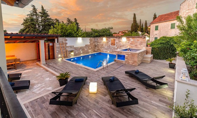 Nerezise Villa | Villa Divinia - 19th century luxury villa