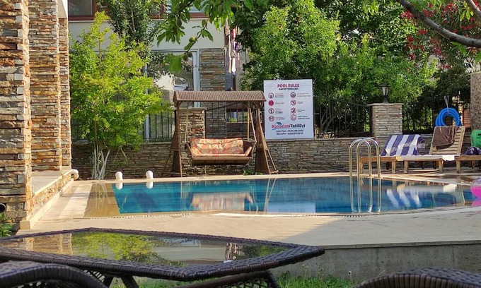 Kusadasi Villa | Villa Dora