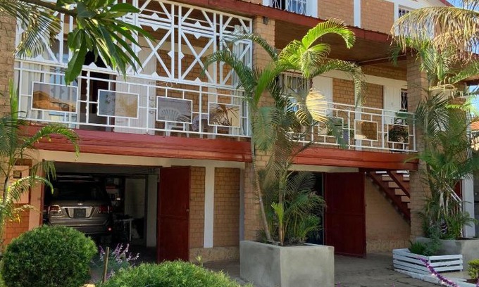 Ambohibao Villa | Villa Eden Wood