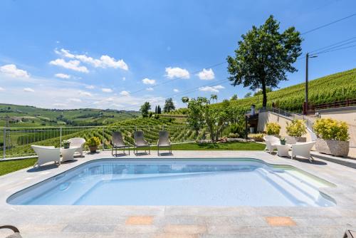 Barbaresco House | Villa Edy Barbaresco con piscina per gruppi e famiglie