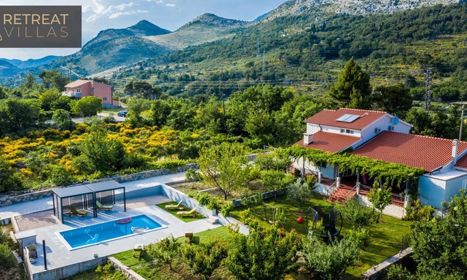 Tugare Villa | Villa Eleona w/private saltwater pool, garden and amazing mountain view