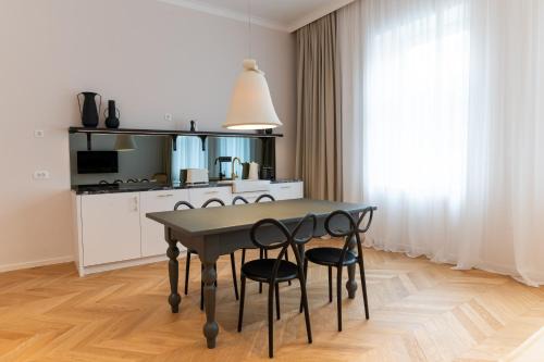 Slovenj Gradec Apartment | Villa Elizabeth - Apartment with Garden