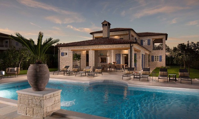 Korenici Villa | Villa Elli harmonious house with private pool