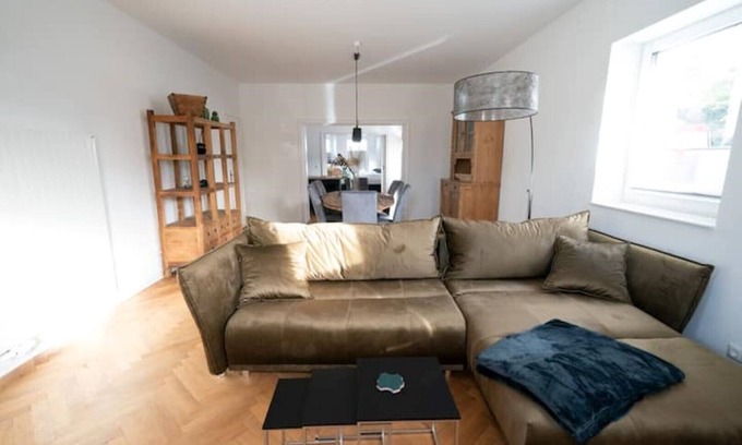 Osnabrueck Apartment | Villa Emma: Hare - no fitter apartment