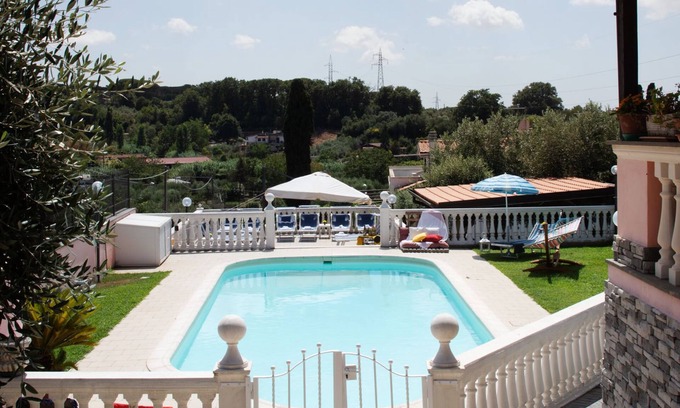 Ciampino Villa | VILLA ENNIO - ENTIRE VILLA WITH PRIVATE POOL JACUZZI SPA 10 MINUTES FROM ROME