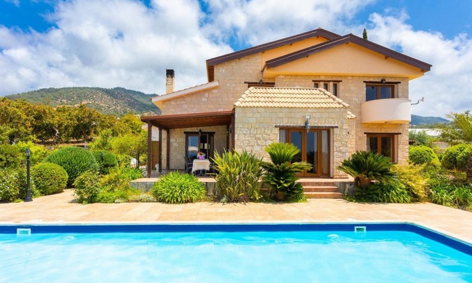 Nea Dimmata Villa | Villa Erato - Three Bedroom Villa, Sleeps 7