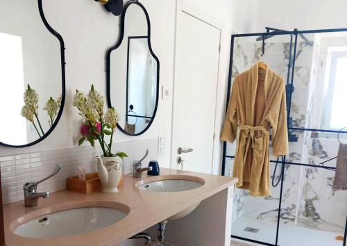Erra House | Villa ERRA & Suites Salle de Bains Privatives