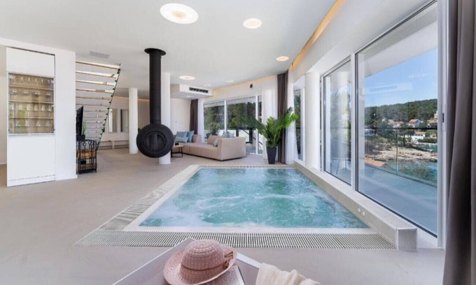 Cove Basina (Jelsa) Villa | Villa Estate da Noi - Four bedroom villa with indoor pool