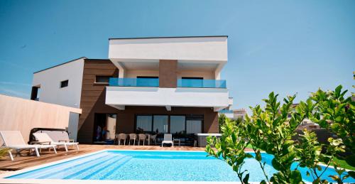 Novalja Villa | Villa Estate