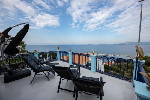 Loutraki Apartment | Villa Evmenia Panoramic sea view & Sea front apartments