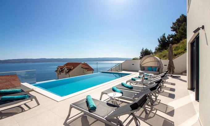 Pisak Villa | Villa Fama - Pisak Omis, beautifull villa with breathtaking sea view