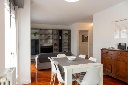 Chinatown Apartment | VILLA FENIX MILANO
