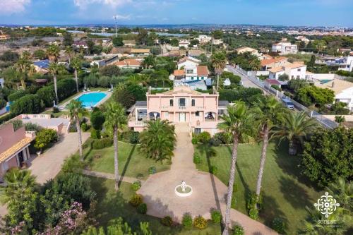 Caucana-finaiti-casuzze-finaiti Nord Villa | Villa Festosa - Luxury retreat by the beach