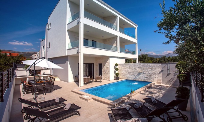 Kastel Stafilic Villa | VILLA FILIP heated pool, sauna, 5 ensuite bedrooms, 30m from sea,