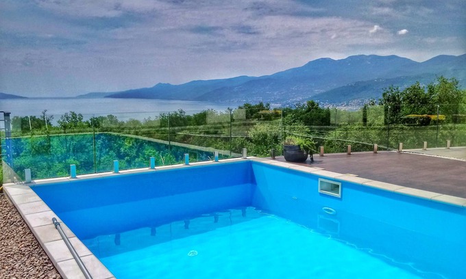 Cikovici Apartment | Villa Flora apartment