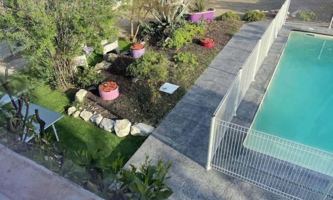 Saint-Privat-des-Vieux Villa | Villa for 10 people with pool and jacuzzi