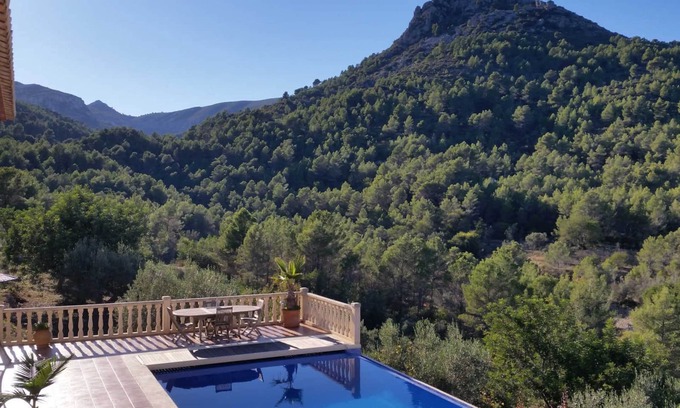Benigembla Bed & Breakfast | Villa Foia Vella: room Almendra