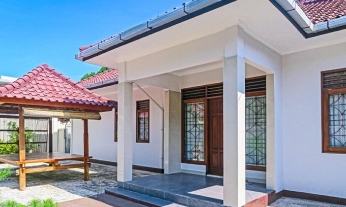 Senggigi Villa | Villa For 8 With Private Pool 4 Minutes Walk To Beach And Local To All Senggigi.