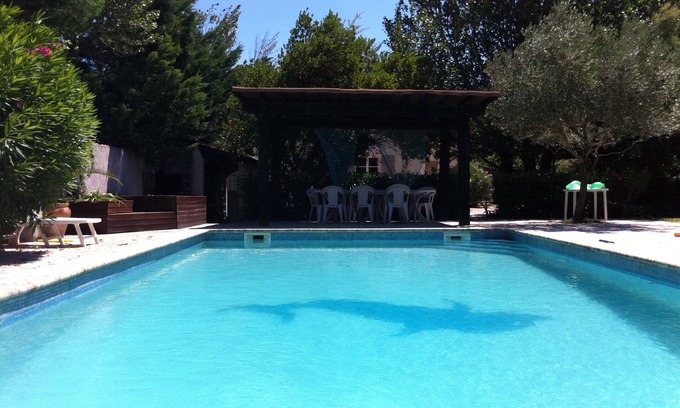 Rochefort-du-Gard House | Villa for rent, large swimming pool, not overlooked, 5 minutes from Avignon