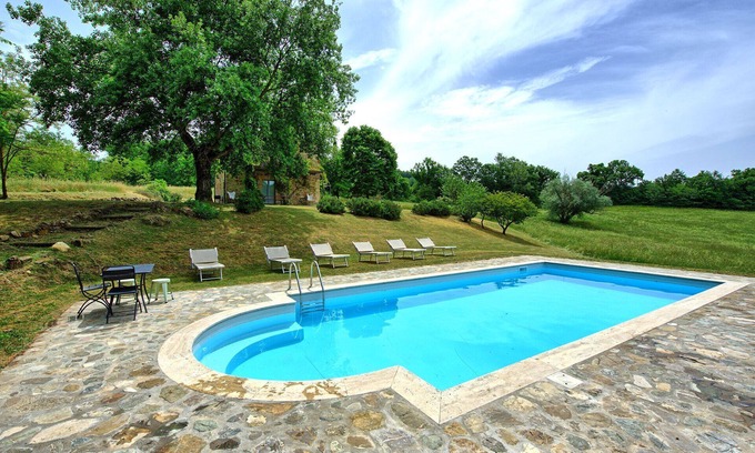 San Casciano dei Bagni Villa | Villa Gualchiere - Holiday Rental in San Casciano dei Bagni, Tuscany