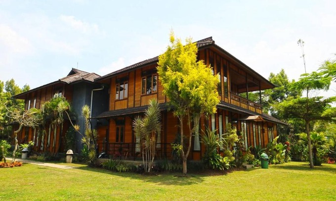 Parongpong House | Villa Gardenia Bandung