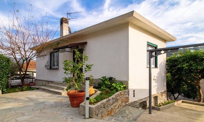 San Massimo Cabin | Villa-GIORGIO'S FLOWERY HOUSE-Affitti Brevi Italia
