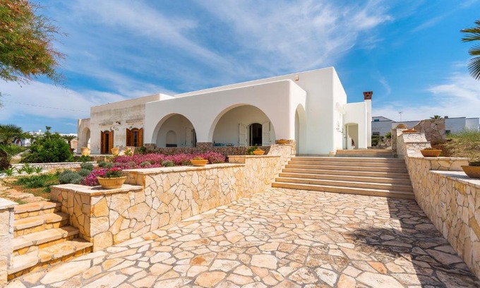 Marina di Mancaversa Villa | Villa Giusy by BarbarHouse