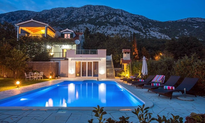 Gata Villa | Villa Golden Garden with 50sqm private pool